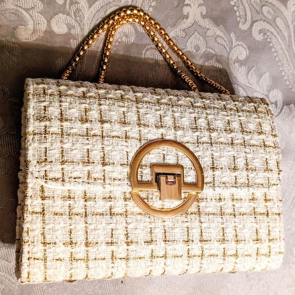 Neiman Marcus Tweed Small  Quilted Chain Crossbody Clutch - Picture 2 of 6